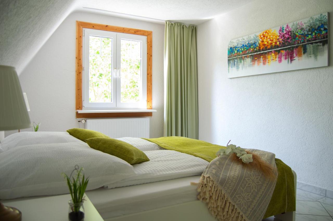 Wellness Mitten In Der Wasserfallstadt Triberg Triberg im Schwarzwald Extérieur photo