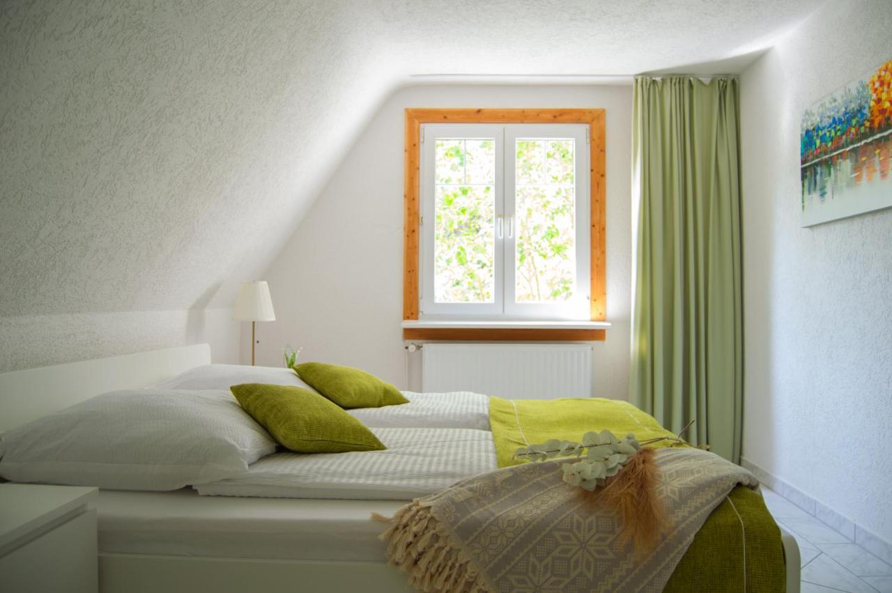 Wellness Mitten In Der Wasserfallstadt Triberg Triberg im Schwarzwald Extérieur photo