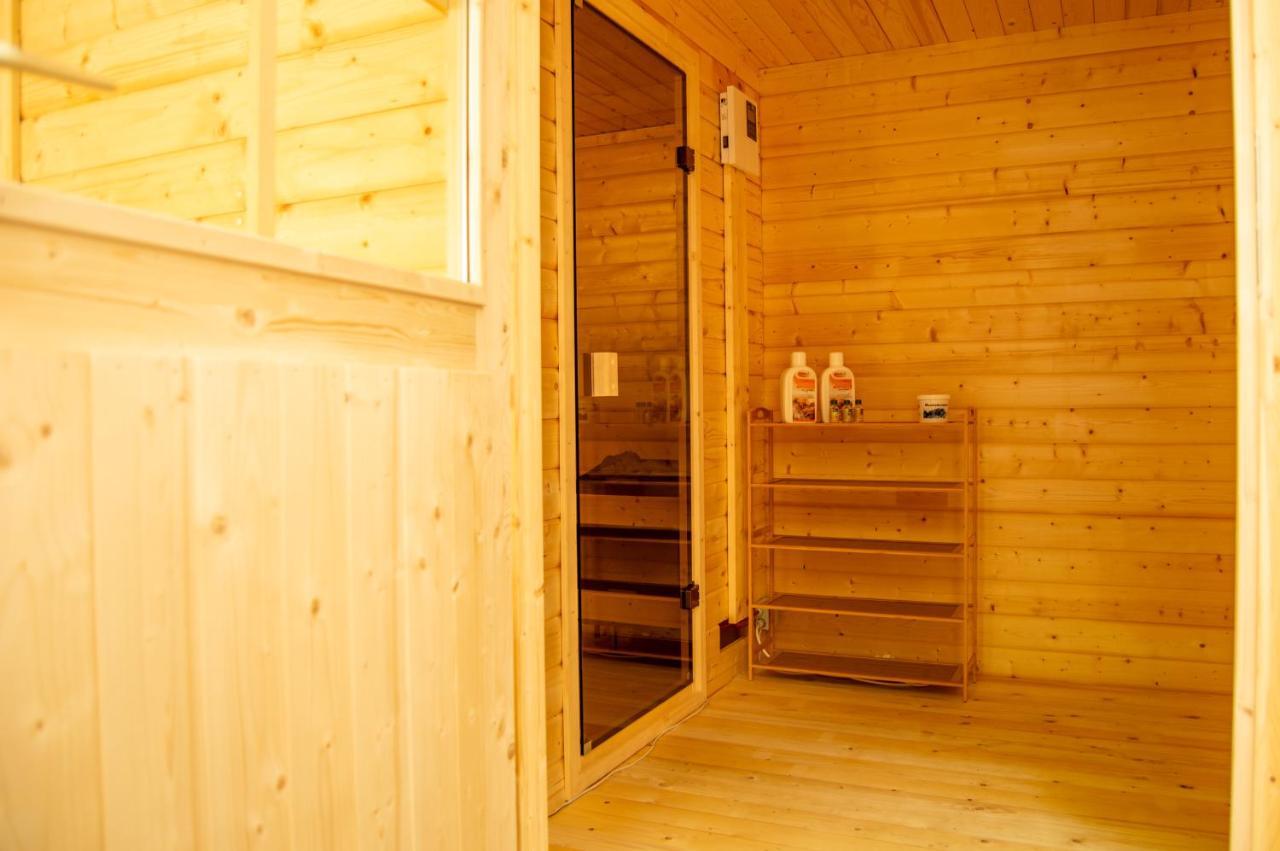 Wellness Mitten In Der Wasserfallstadt Triberg Triberg im Schwarzwald Extérieur photo