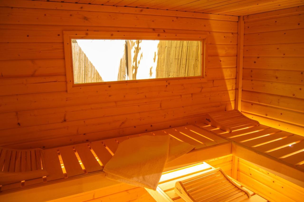 Wellness Mitten In Der Wasserfallstadt Triberg Triberg im Schwarzwald Extérieur photo