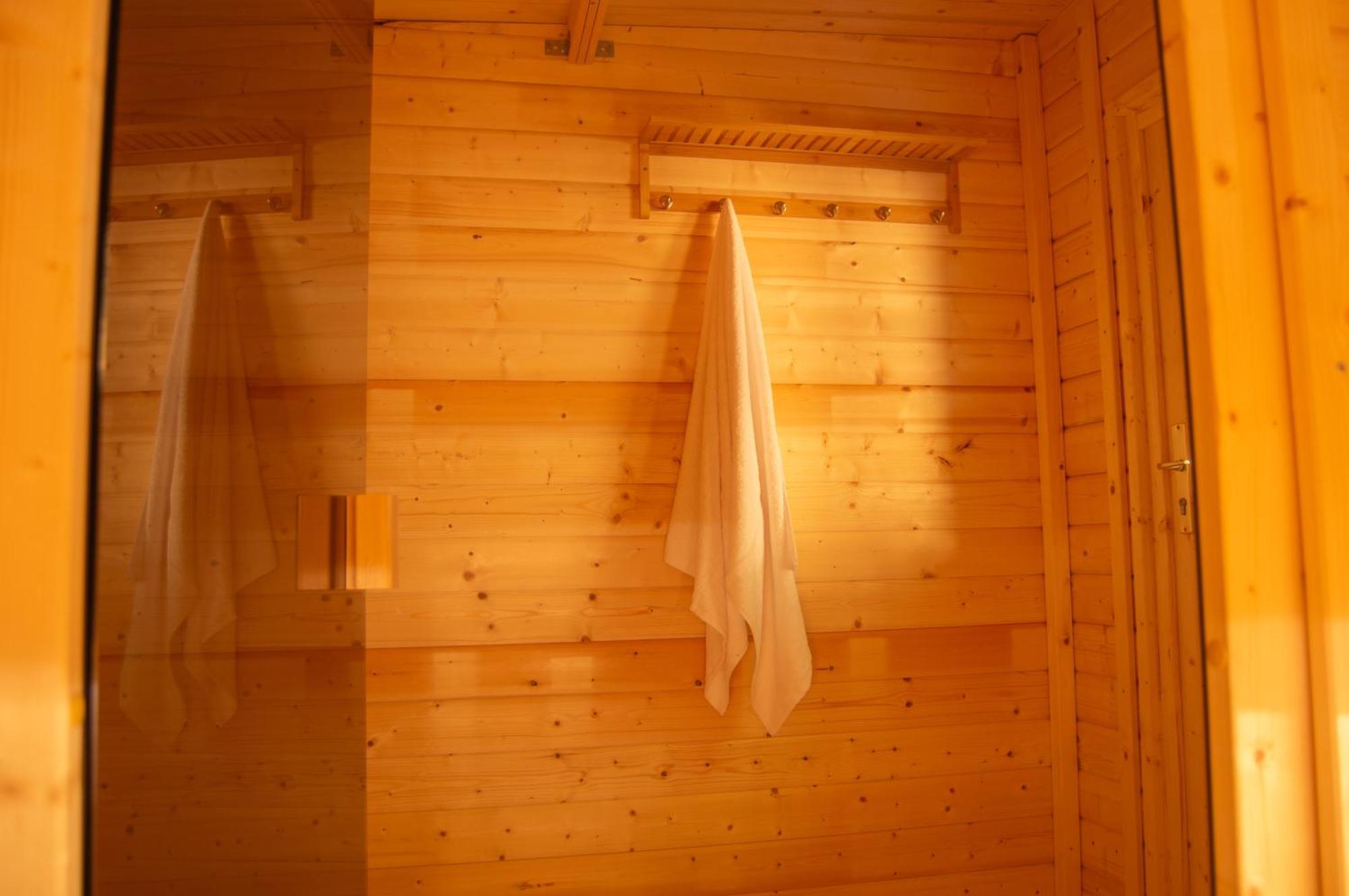 Wellness Mitten In Der Wasserfallstadt Triberg Triberg im Schwarzwald Extérieur photo