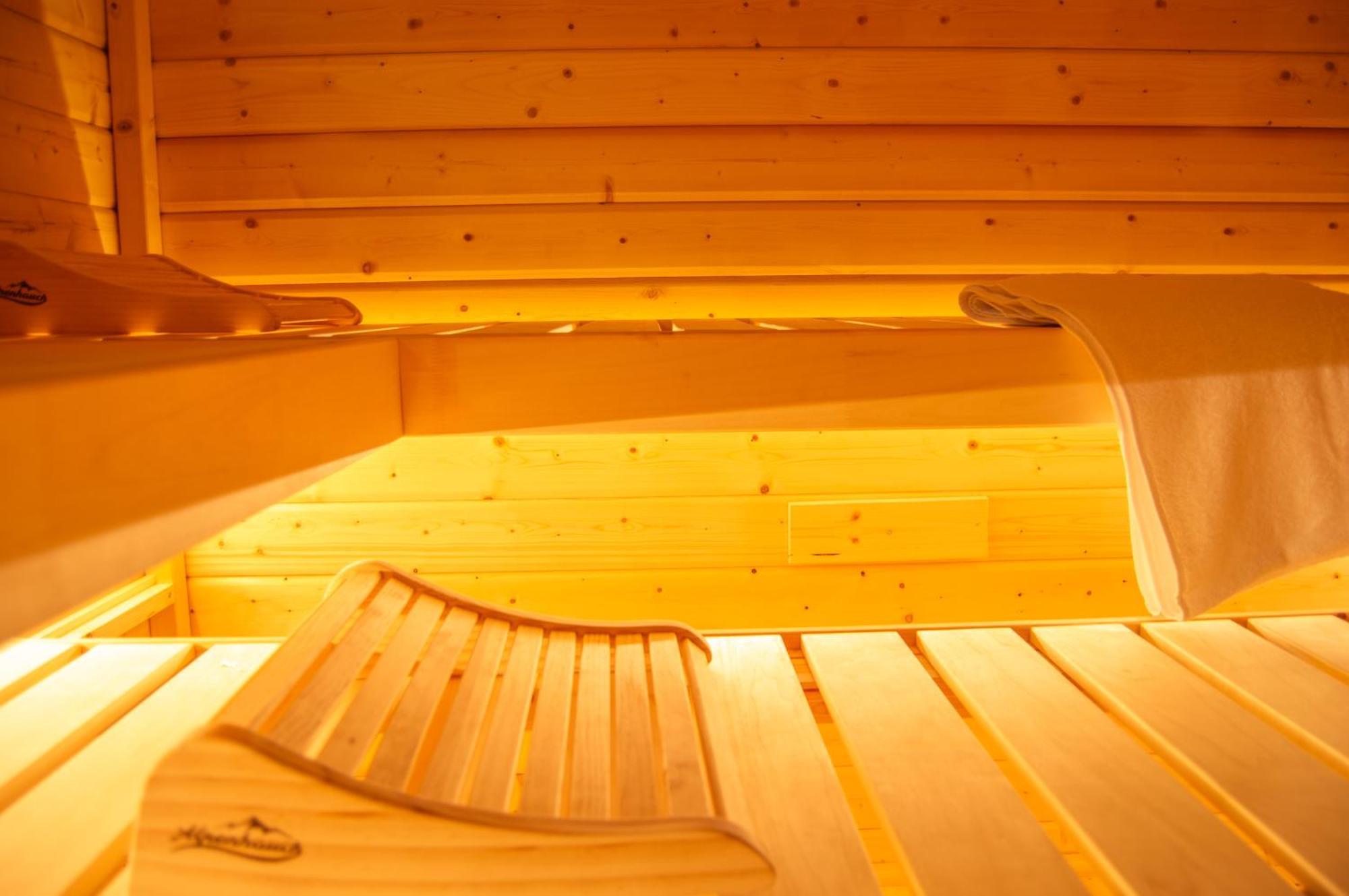 Wellness Mitten In Der Wasserfallstadt Triberg Triberg im Schwarzwald Extérieur photo